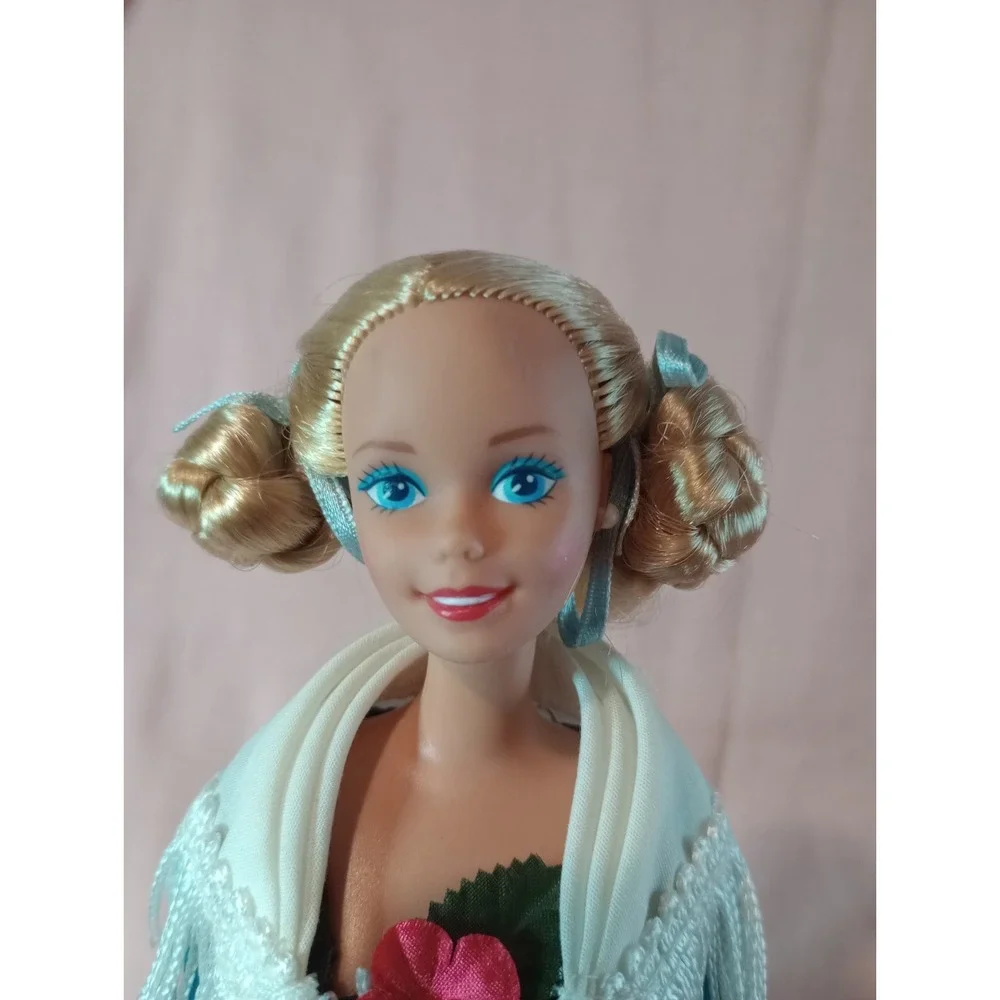 1994 Barbie Dolls of the World German Special Edition #12698 w/ Stand